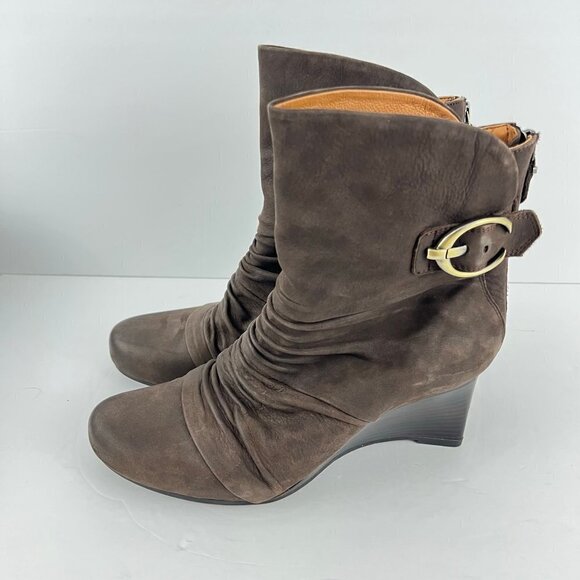 Earthies Chelsea Brown Suede Wedge Boots Size 10 M - Picture 13 of 16